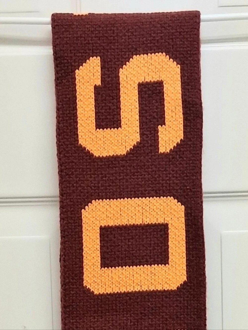 Minnesota Golden Gophers Knit Fan Scarf Fringe Maroon Gold NCAA Logo 47 Brand